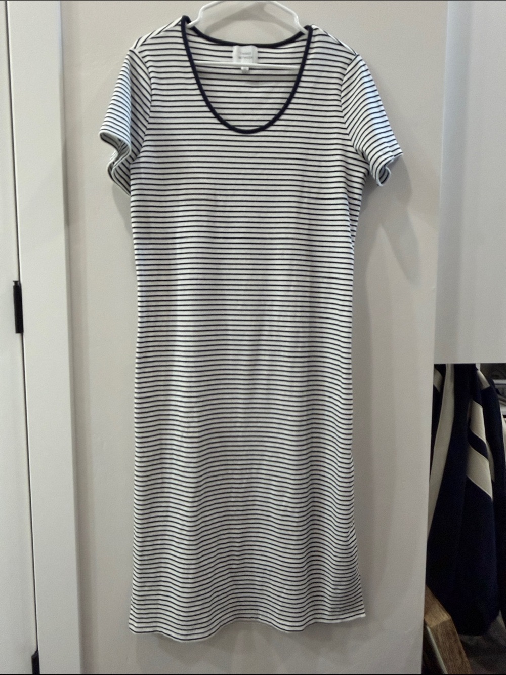 Striped Short-Sleeve Midi Dress - White & Black